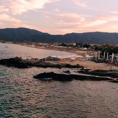 Almare Seaside Studios & Suites - Sarti Sithonia Buitenkant foto