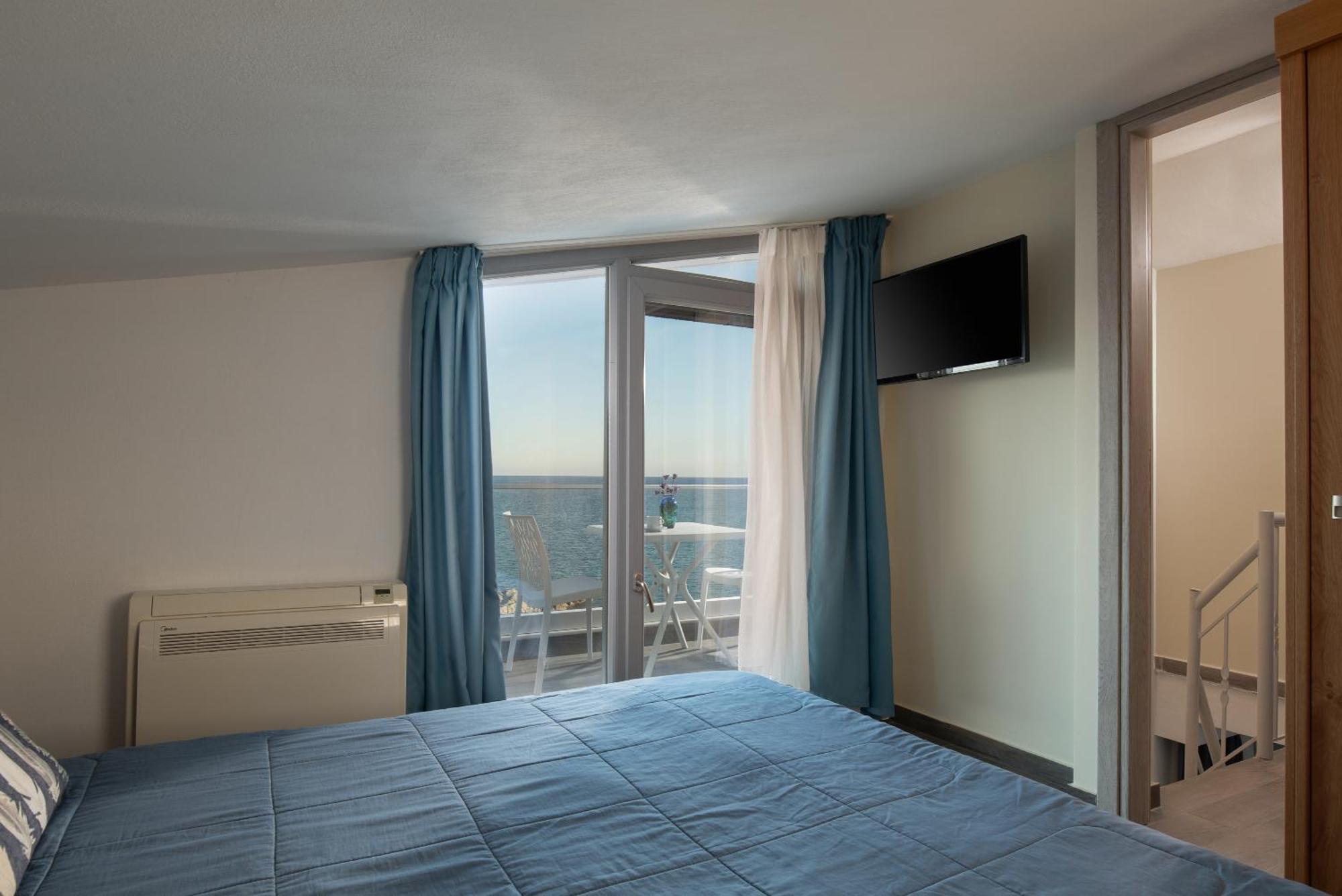 Almare Seaside Studios & Suites - Sarti Sithonia Buitenkant foto