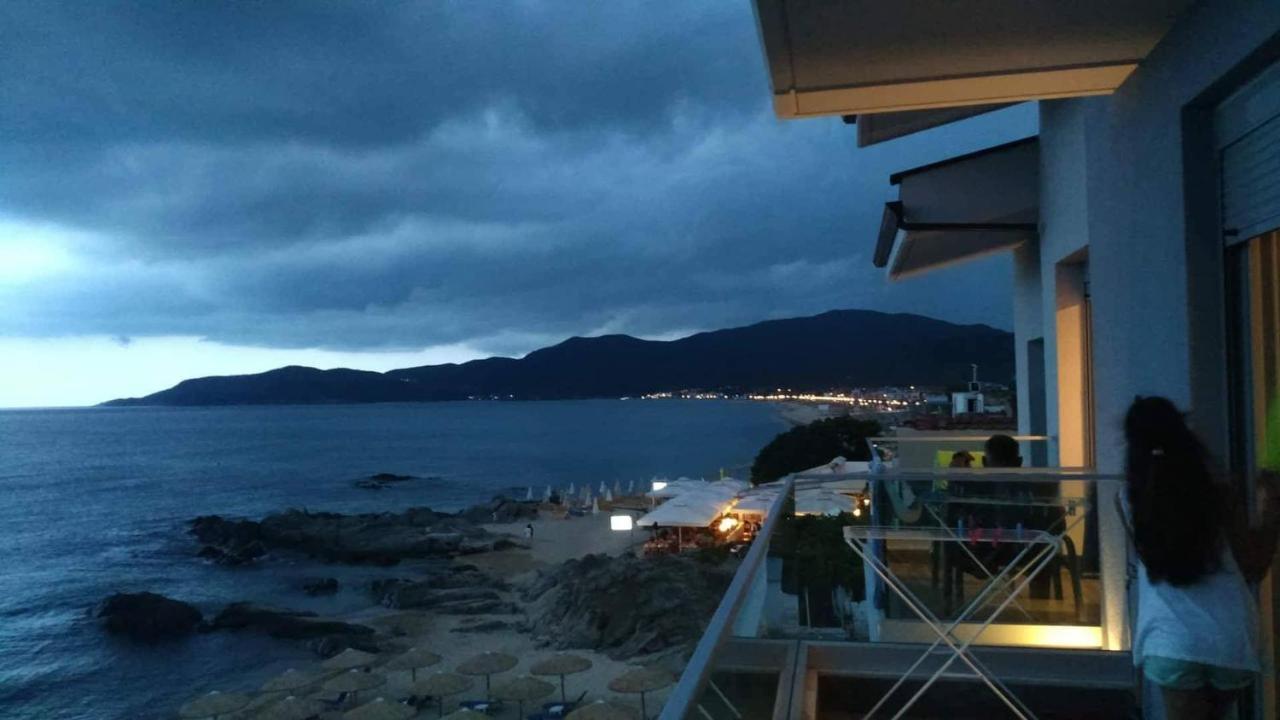 Almare Seaside Studios & Suites - Sarti Sithonia Buitenkant foto
